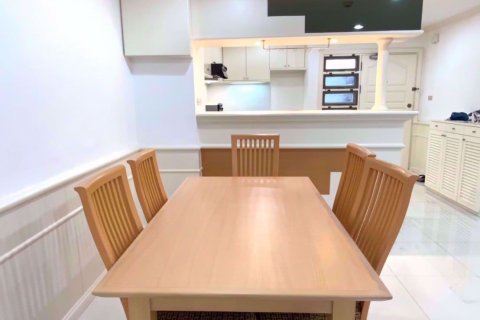 Eigentumswohnung in Watthana, Bangkok, Thailand, 2 Schlafzimmer  № 76243 - Foto 3