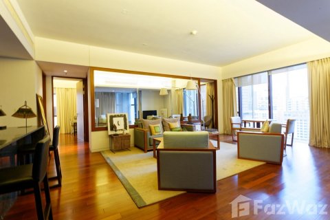 Condominio de 2 dormitorios en Pathum Wan, Bangkok, Tailandia № 123972 - foto 2