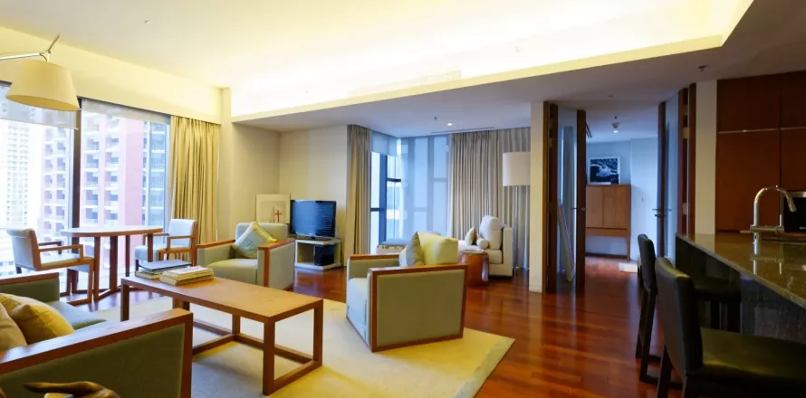 Condominio de 2 dormitorios en Pathum Wan, Bangkok, Tailandia № 123972