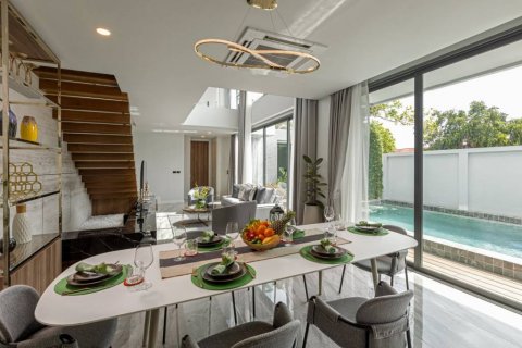 Chalet de 4 dormitorios en Phuket, Tailandia № 132583 - foto 3