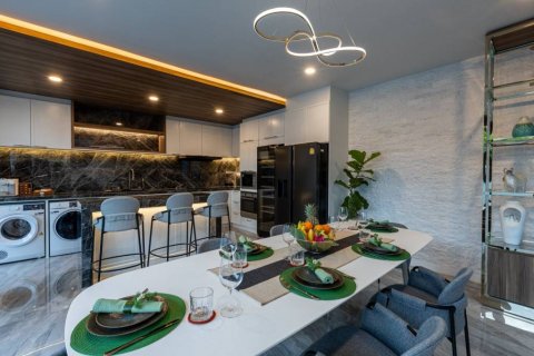 Chalet de 4 dormitorios en Phuket, Tailandia № 132583 - foto 2