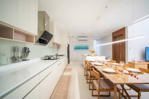 Chalet de 3 dormitorios en Phuket, Tailandia № 125820 - foto 7