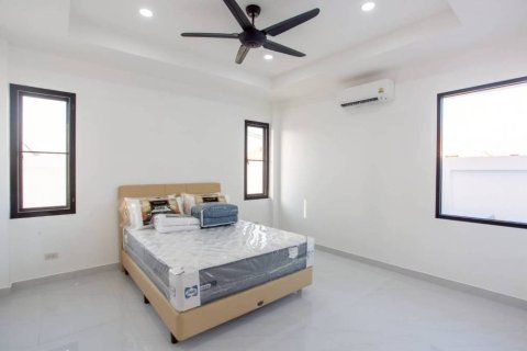 Chalet de 3 dormitorios en Hua Hin, Tailandia № 125815 - foto 10