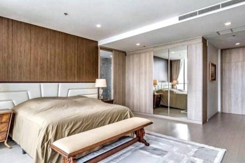 Ático de 2 dormitorios en Bangkok, Tailandia № 125818 - foto 4