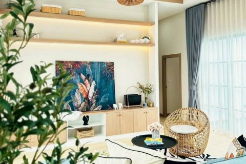 Chalet de 3 dormitorios en Pattaya, Tailandia № 132692 - foto 3