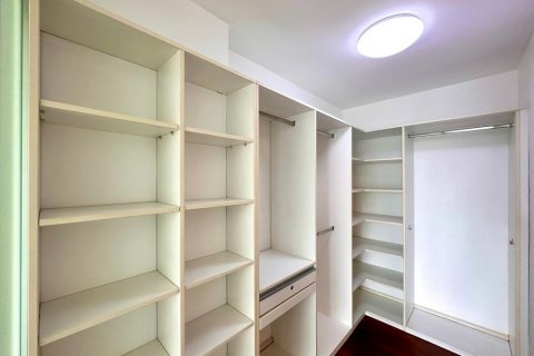 Condominio de 2 dormitorios en Bangkok, Tailandia № 115861 - foto 10