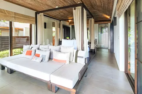 Casa de 4 dormitorios en Phuket, Tailandia № 131188 - foto 16