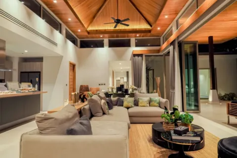 Chalet de 4 dormitorios en Phuket, Tailandia № 122985 - foto 2