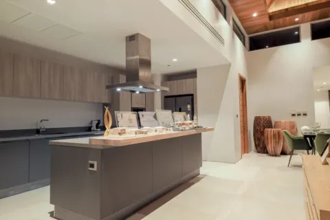 Chalet de 4 dormitorios en Phuket, Tailandia № 122985 - foto 5