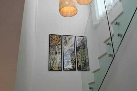 Casa de 3 dormitorios en Ko Samui, Tailandia № 122990 - foto 11