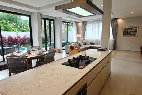 Casa de 3 dormitorios en Ko Samui, Tailandia № 122990 - foto 5