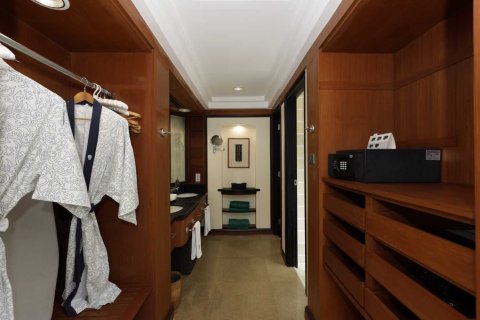 Hotel 345 m2 en Bang Tao, Tailandia № 100648 - foto 17