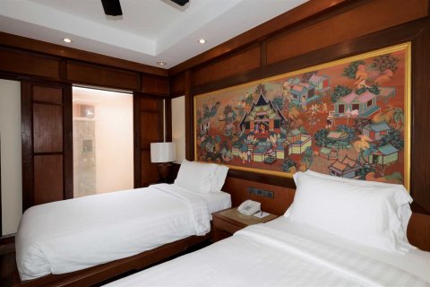 Hotel 345 m2 en Bang Tao, Tailandia № 100648 - foto 13