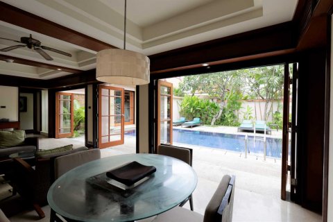 Hotel 345 m2 en Bang Tao, Tailandia № 100648 - foto 2