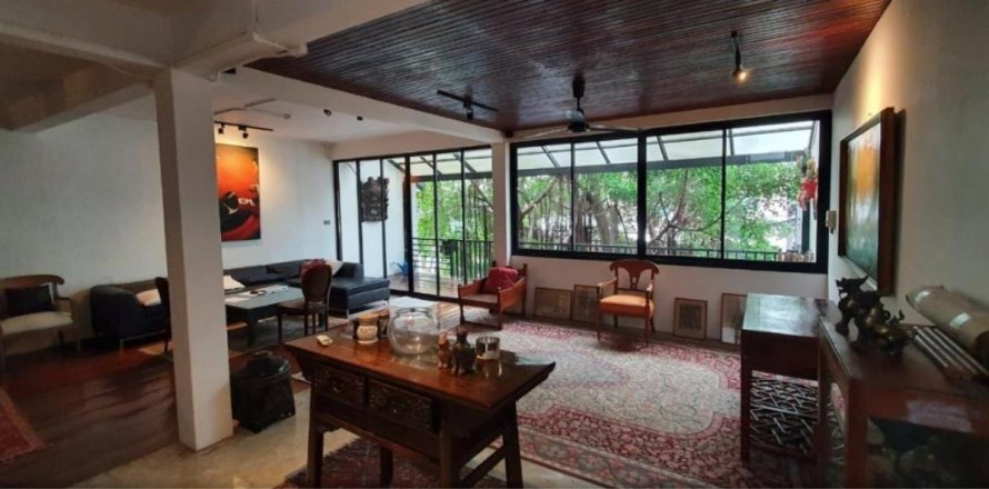 Condo à Bang Rak, Bangkok, Thaïlande, 4 chambres № 123743