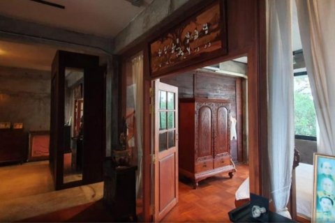 Condo à Bang Rak, Bangkok, Thaïlande, 4 chambres № 123743 - photo 13