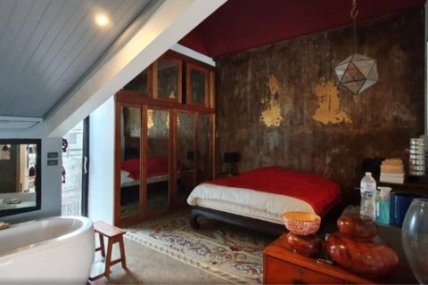 Condo à Bang Rak, Bangkok, Thaïlande, 4 chambres № 123743 - photo 10