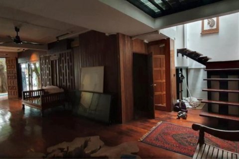 Condo à Bang Rak, Bangkok, Thaïlande, 4 chambres № 123743 - photo 12