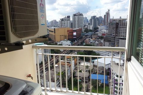 Condominio de 1 dormitorio en Watthana, Bangkok, Tailandia № 123741 - foto 2