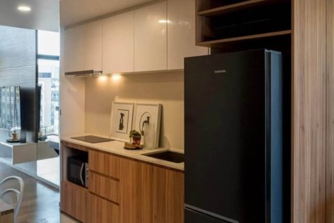 Dúplex de 1 dormitorio en Bangkok, Tailandia № 132409 - foto 4