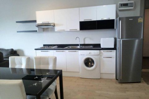 Condominio de 2 dormitorios en Bangkok, Tailandia № 132410 - foto 2