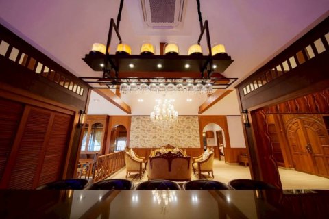 Casa de 4 dormitorios en Pattaya, Tailandia № 132520 - foto 6