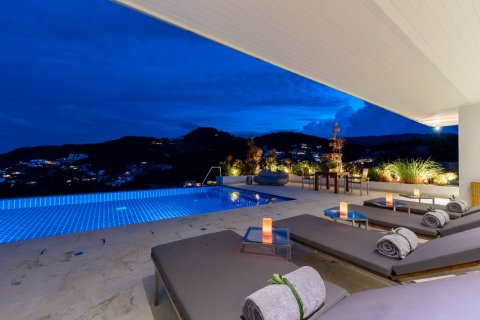 Chalet de 5 dormitorios en Ko Samui, Tailandia № 78633 - foto 17