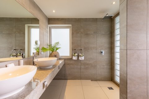 Chalet de 5 dormitorios en Ko Samui, Tailandia № 78633 - foto 21