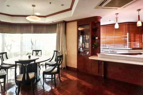 Dúplex de 3 dormitorios en Bangkok, Tailandia № 125986 - foto 2
