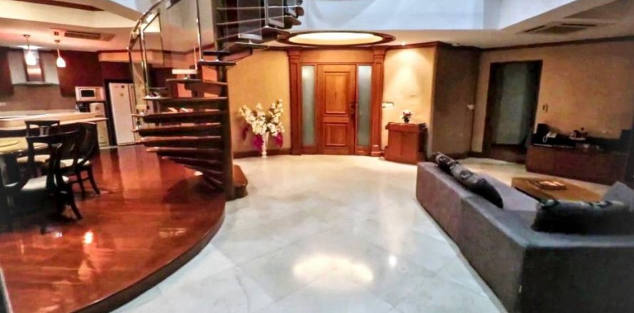 Dúplex de 3 dormitorios en Bangkok, Tailandia № 125986