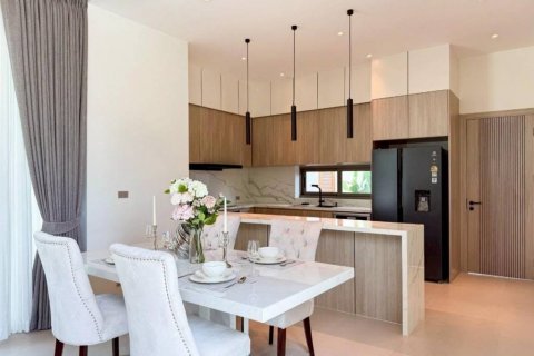 Chalet de 3 dormitorios en Phuket, Tailandia № 125984 - foto 9