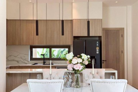 Chalet de 3 dormitorios en Phuket, Tailandia № 125984 - foto 10