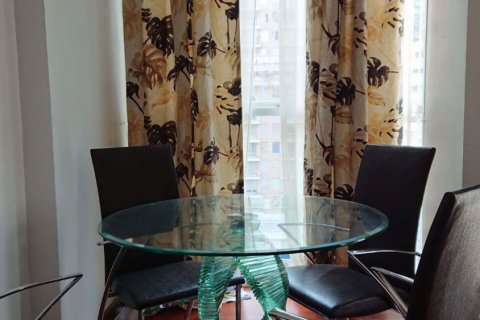 Condominio de 2 dormitorios en Pathum Wan, Bangkok, Tailandia № 76498 - foto 2