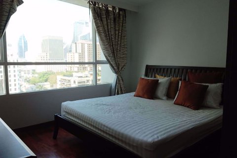 Condominio de 2 dormitorios en Pathum Wan, Bangkok, Tailandia № 76498 - foto 4