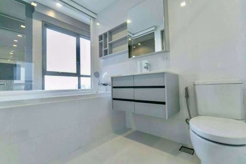 Dúplex de 1 dormitorio en Watthana, Bangkok, Tailandia № 76495 - foto 7