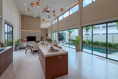 Casa de 3 dormitorios en Bang Lamung, Tailandia № 125727 - foto 5