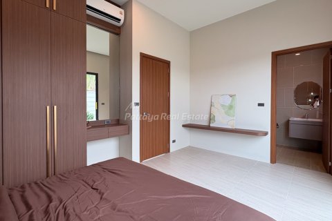 Casa de 3 dormitorios en Bang Lamung, Tailandia № 125727 - foto 9