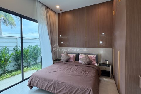 Casa de 3 dormitorios en Bang Lamung, Tailandia № 125727 - foto 7