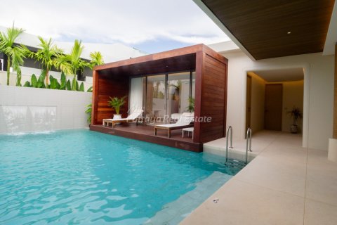 Casa de 3 dormitorios en Pattaya, Tailandia № 125729 - foto 3