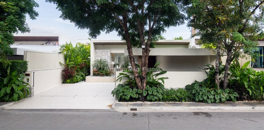 Casa de 3 dormitorios en Pattaya, Tailandia № 125729