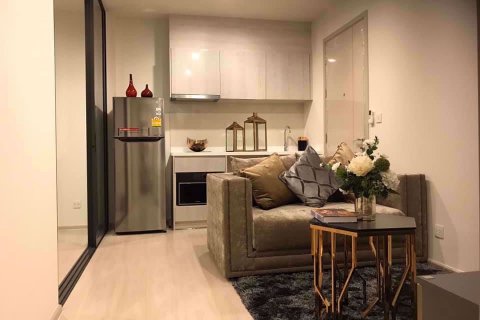 Condo in Bangkok, Thailand, 2 bedrooms in Life Sukhumvit 48  № 77570