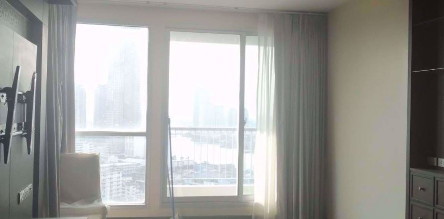 Condominio de 2 dormitorios en Bangkok, Tailandia en Rhythm Sathorn - Narathiwas  № 77574