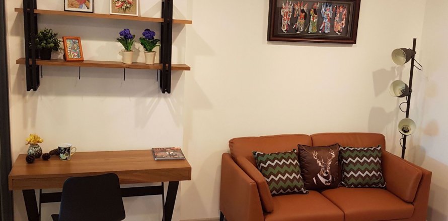 Condominio de 1 dormitorio en Bangkok, Tailandia en Rhythm Rangnam  № 78057