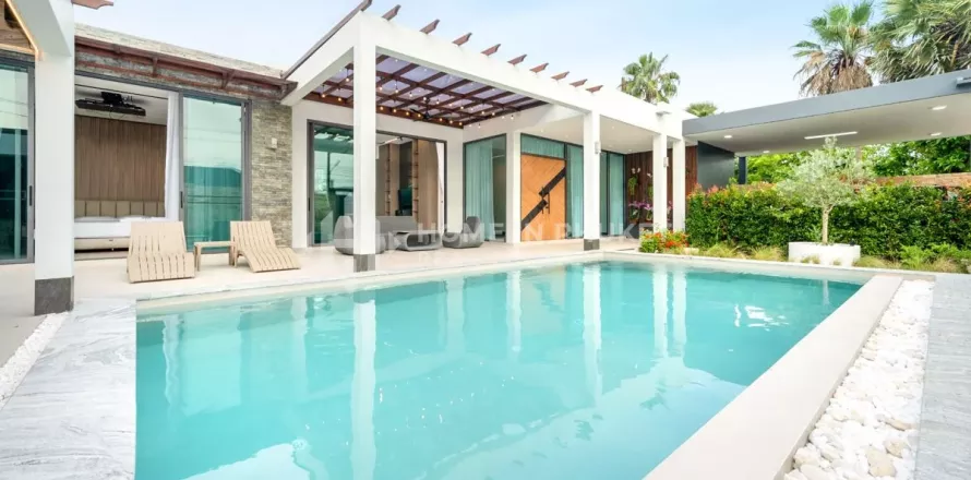 Casa de 3 dormitorios en Phuket, Tailandia № 132019