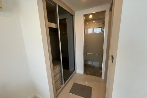 Condominio de 2 dormitorios en Pattaya, Tailandia № 121288 - foto 12