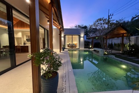 Chalet de 3 dormitorios en Bang Tao, Tailandia № 71008 - foto 12