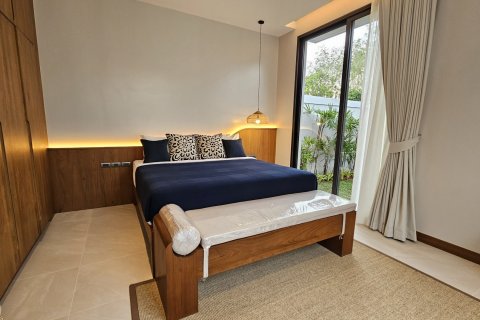 Chalet de 3 dormitorios en Bang Tao, Tailandia № 71008 - foto 8