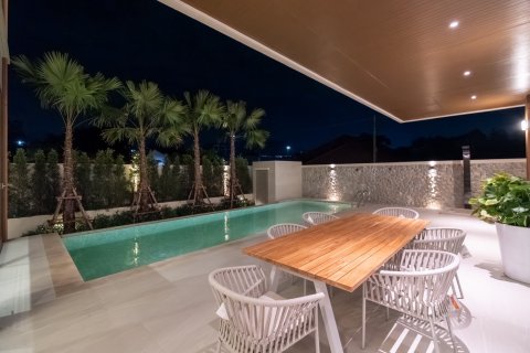 Villa in Bang Tao, Thailand 4 bedrooms № 70777 - photo 25