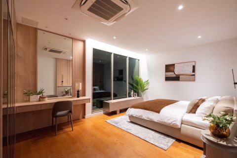 Villa in Bang Tao, Thailand 4 bedrooms № 70777 - photo 18