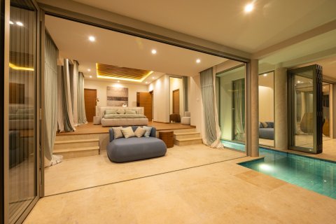 Chalet de 3 dormitorios en Layan Beach, Tailandia № 70984 - foto 16